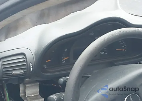 2002 Mercedes-Benz C 230 from USA, damaged, VIN WDBRN47J12A376894